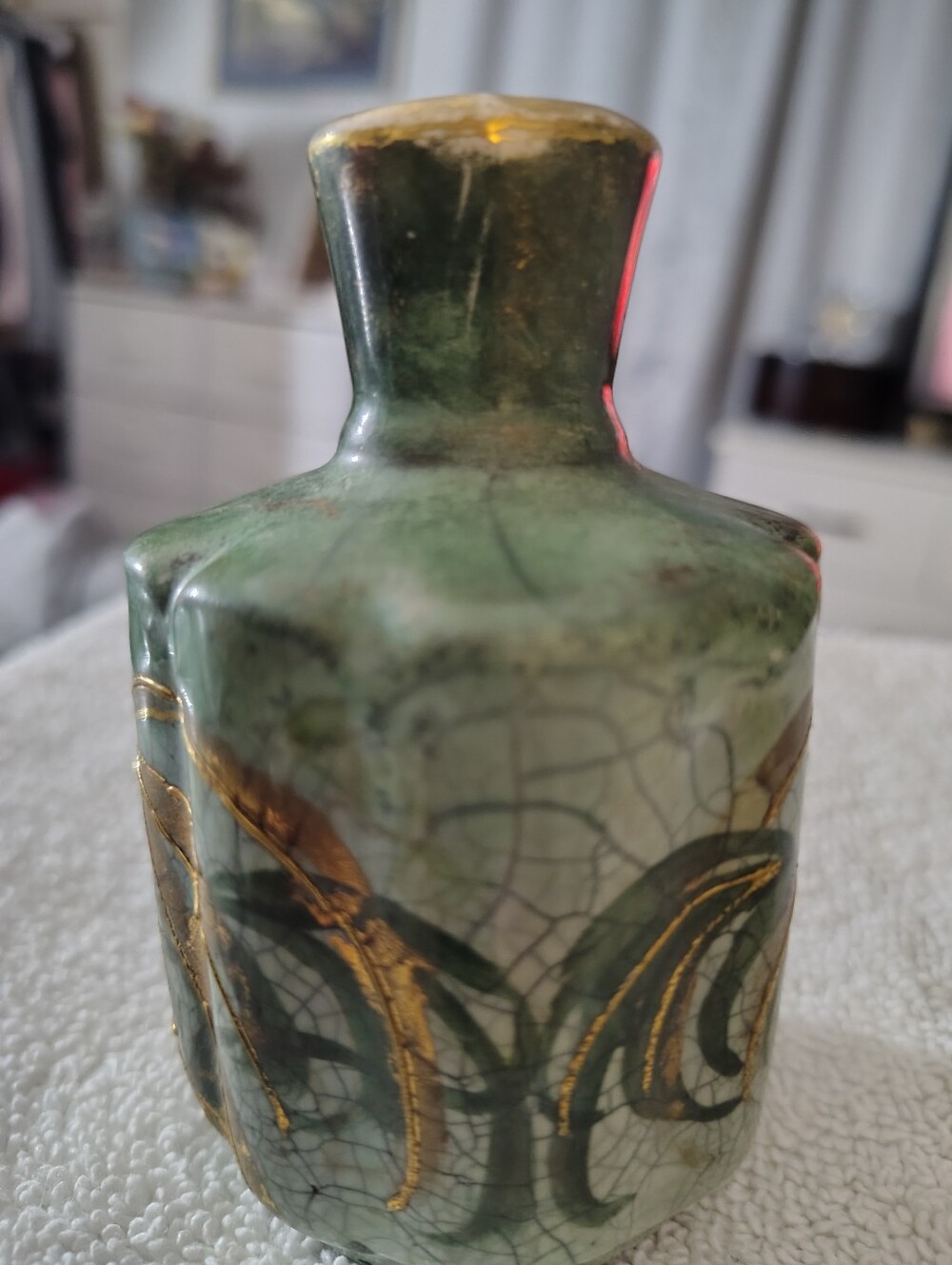 Green Ceramic Accent Vase with Gold Palm Motif - Picture 5 of 7